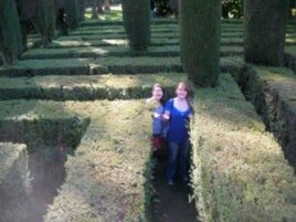 Frances Downey stands in the gardens of the Alc<I>&#</I>225;zar of Seville during her time studying there in 2007.