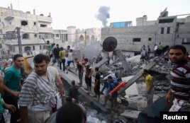 Israel, Hamas Continue Attacking Each Other