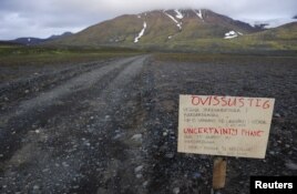 Earthquake Strikes Near Icelandic Volcano