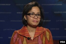 World Bank Managing Director Sri Mulyani Indrawati speaks during in a VOA interview, April 13, 2016. 