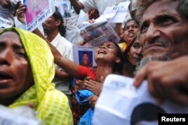 Bangladesh Building Collapse Kills More Than 500