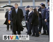 President-elect Barack Obama at Chicago Midway Airport on January 4 as he prepared to leave for Washington