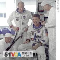 The Race to the Moon: Gemini 6 and 7 Meet High Above Earth in 1965 