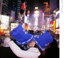 A couple welcoming 2009 in Times Square