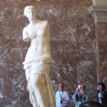 Visitors admiring the Venus de Milo