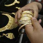 Gold Keeps Shining, 30 Years After Nixon Ended Gold Standard